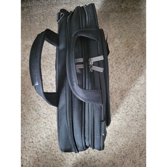 NEW, CODI laptop bag - Picture 6 of 6